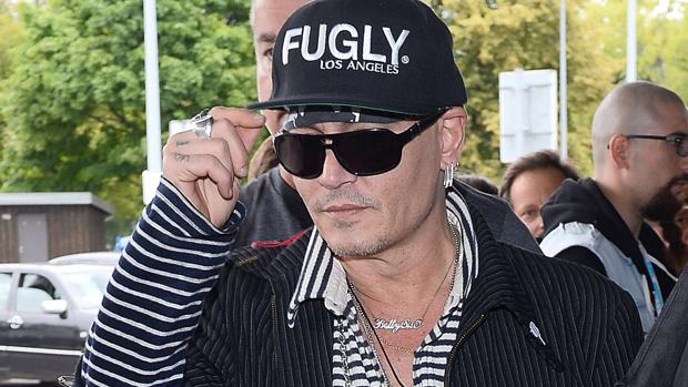 El hijo de Johnny Depp sufre un «serio problema de salud» que alarma a su familia