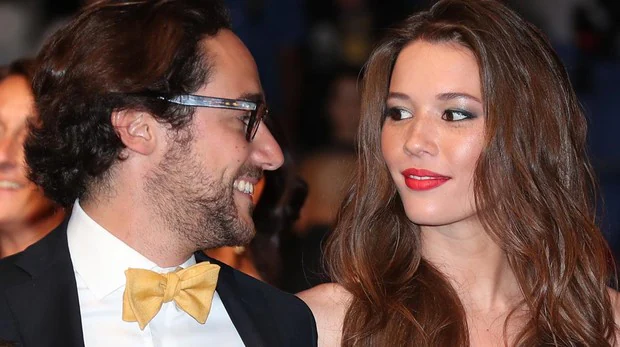 El hijo de François Hollande se casa con una periodista francesa