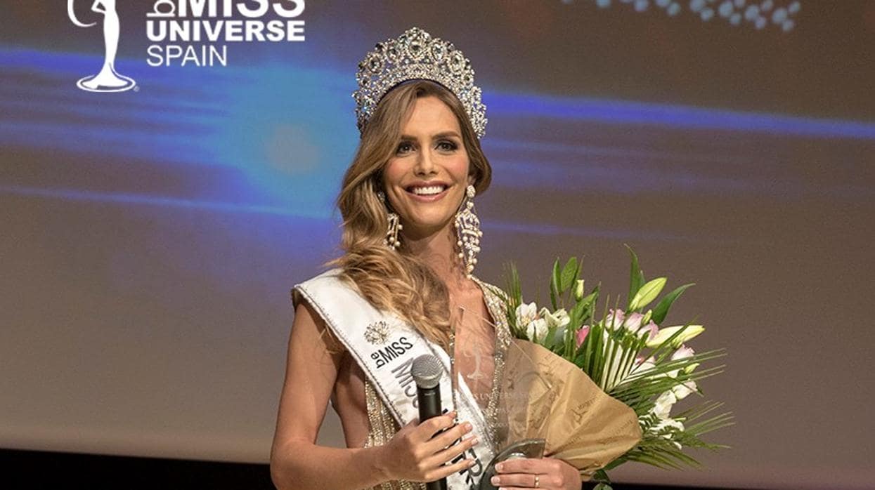 Angela Ponce, tras ser coronada como Miss Universe Spain