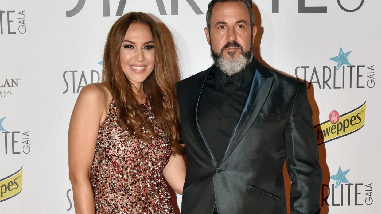 Mónica Naranjo anuncia su divorcio de Óscar Tarruella tras 15 años de matrimonio