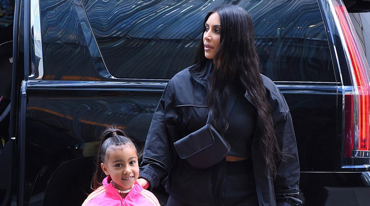 North West y su madre Kim Kardashian