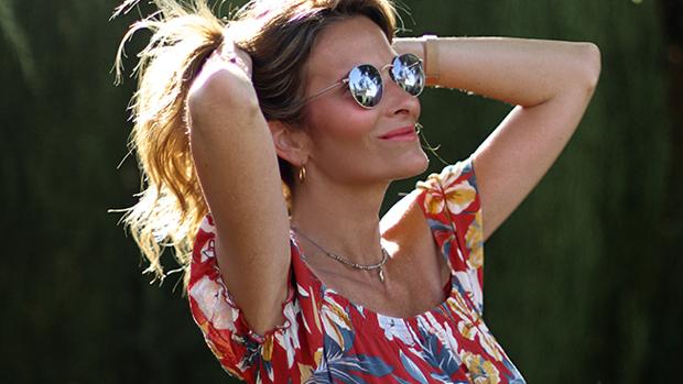 Apuesta por un total look de estampado floral este verano