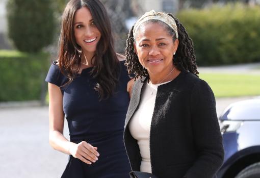 La madre de Meghan Markle podría mudarse a Londres para ayudar a su hija