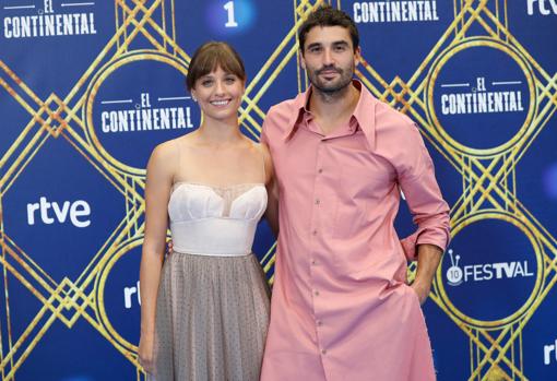 Michelle Jenner viste de Dior para presentar la serie «El continental» en el FesTVal de Vitoria