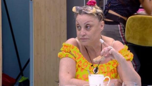 La sorprendente fotografía de boda de Aramis Fuster que añade más dudas a su pasado