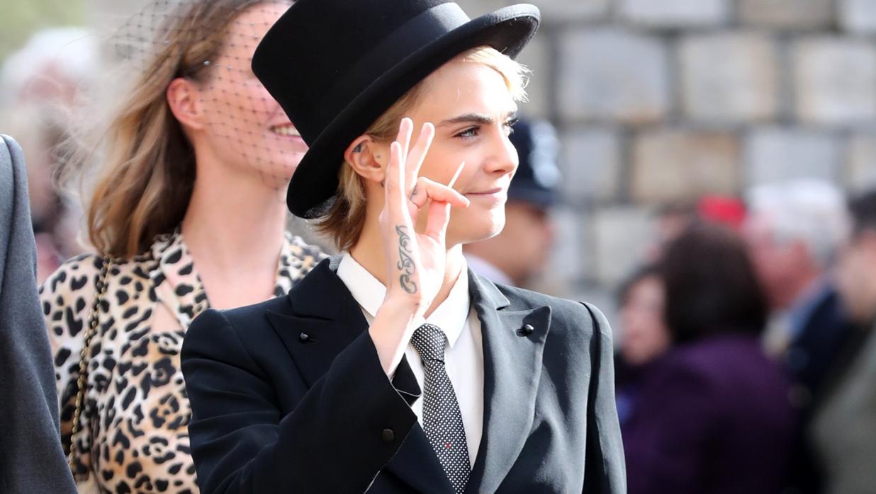 Cara Delevingne pidió permiso a la Princesa Eugenia para ir de esmoquin a su boda