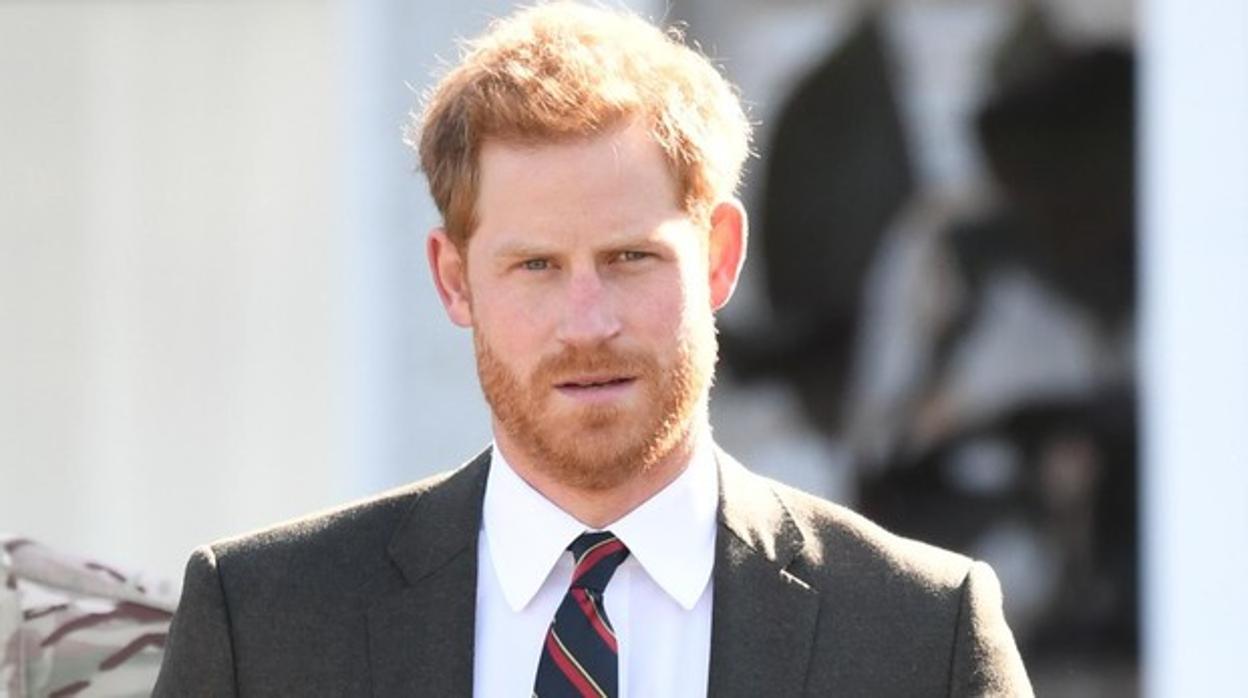 El Príncipe Harry se convierte en el miembro más popular de la Casa Real inglesa