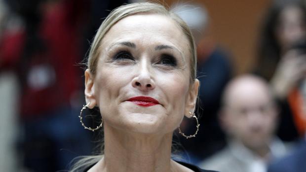 Cristina Cifuentes repite la polémica frase que indignó a las feministas: «Sin tacón no hay reunión»