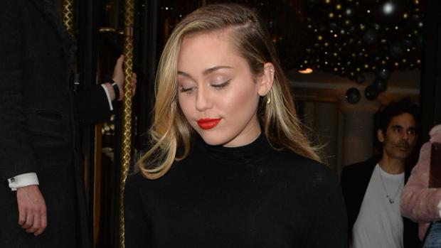 Doble golpe para Miley Cyrus: pierde su casa en un incendio y le roban las pertenencias que le quedaban