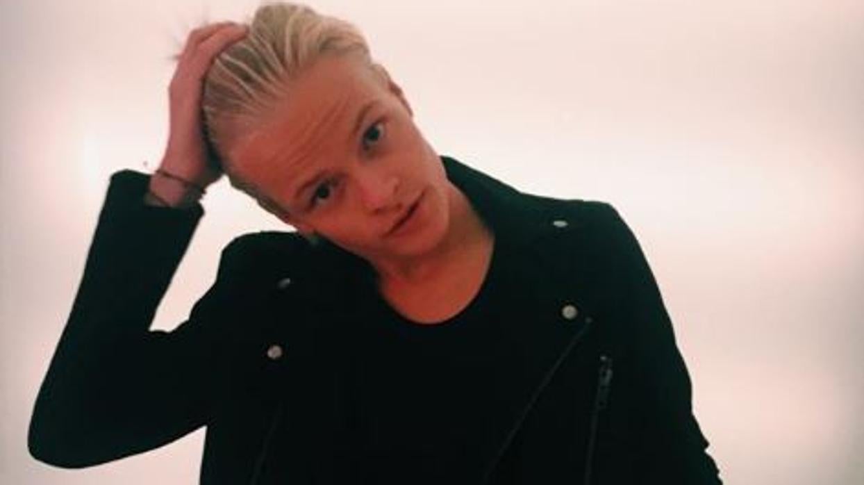 El hijo «influencer» de Mette-Marit de Noruega se queda sin trabajo