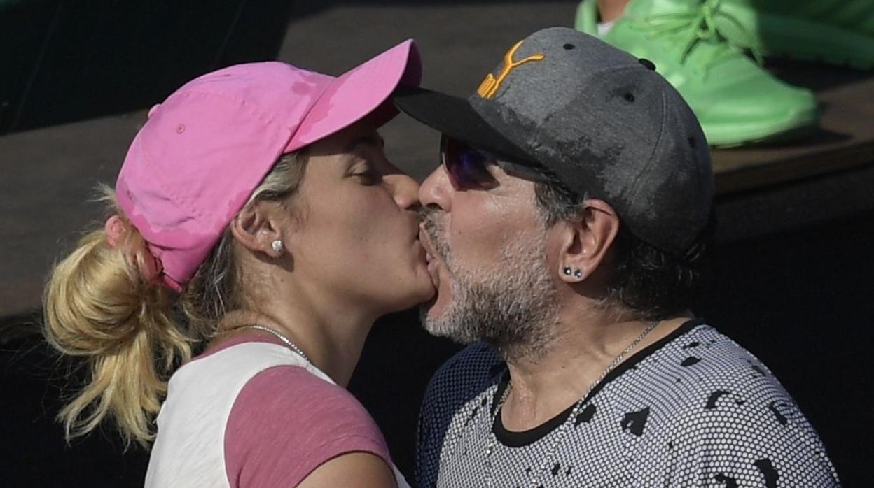 Maradona y Rocío Oliva