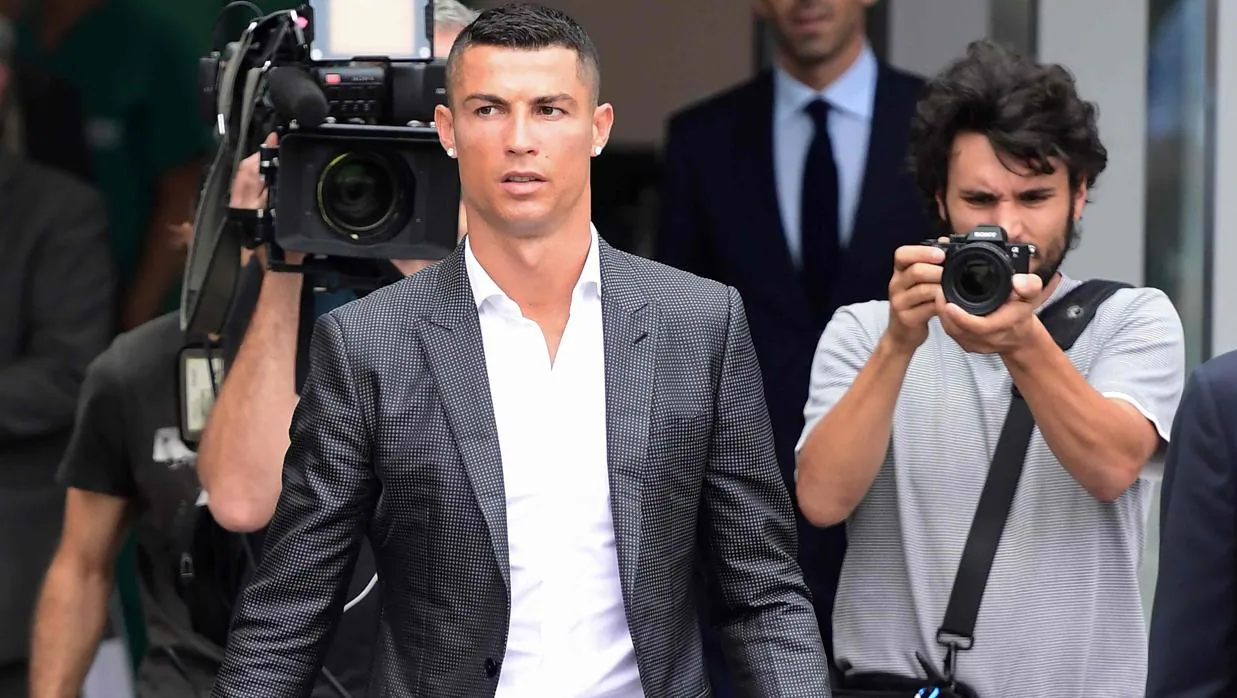 Cristiano Ronaldo vende más barata su mansión inglesa