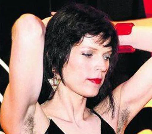 Amaia Romero y otras celebrities con pelos en las axilas
