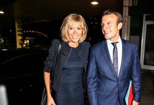 Brigitte Macron, la primera dama con guante de seda y mano de hierro