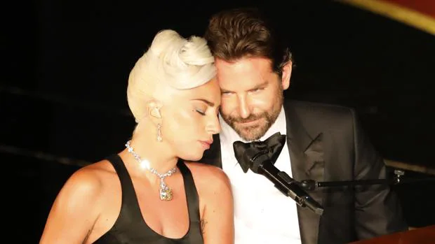 Lady Gaga y Bradley Cooper, así se montó la escena de amor del año