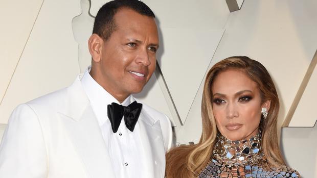 Jennifer Lopez ya tiene el anillo: se compromete con Alex Rodriguez