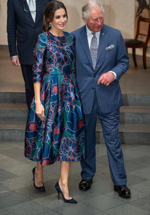 La Reina Letizia deslumbra en Londres con su vestido más floral