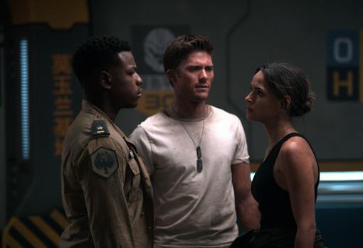 Con John Boyega y Scott Eastwood en la secuela de «Pacific Rim»