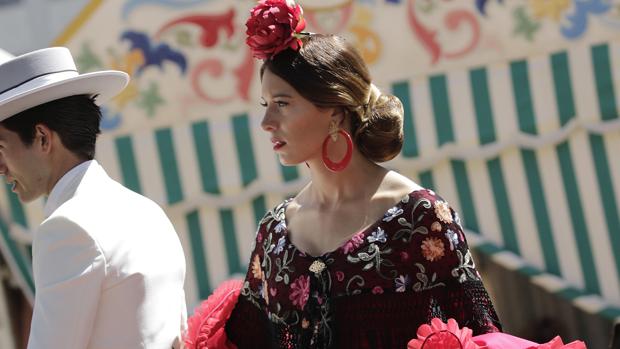 Flamencas por el Real del martes Feria de Sevilla 2019