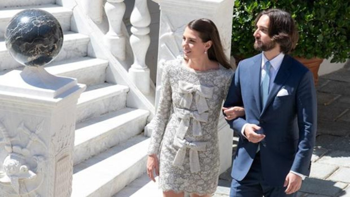 La boda de Carlota Casiraghi y Dimitri Rassam pone fin al glamour aristocrático en Mónaco