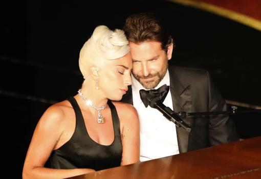 Lady Gaga y Bradley Cooper, en su actuación en los Oscar