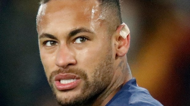 En su peor momento, Neymar busca casa en Barcelona