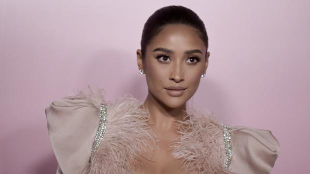 Shay Mitchell confiesa las dificultades de su embarazo: «Nunca me imaginé llevando pañales»