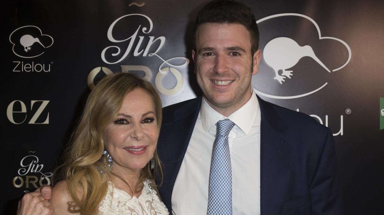 Ana Obregón y su hijo, Álex Lequio