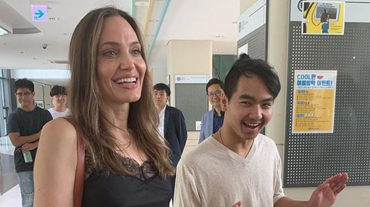 Gran expectación ante la visita de Angelina Jolie en el primer día de universidad de su hijo