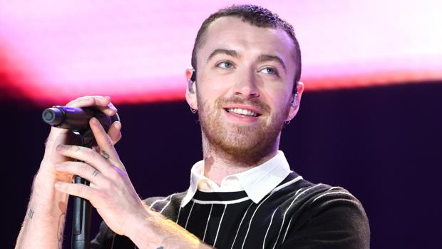 Sam Smith se declara no binari0 y pide que se refieran a su persona con pronombres neutros