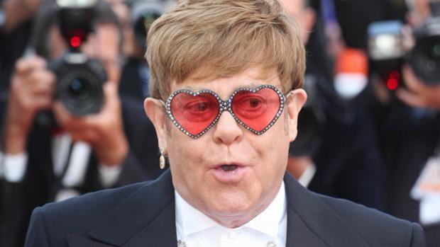 Elton John: «Michael Jackson era un enfermo mental y una persona perturbada»