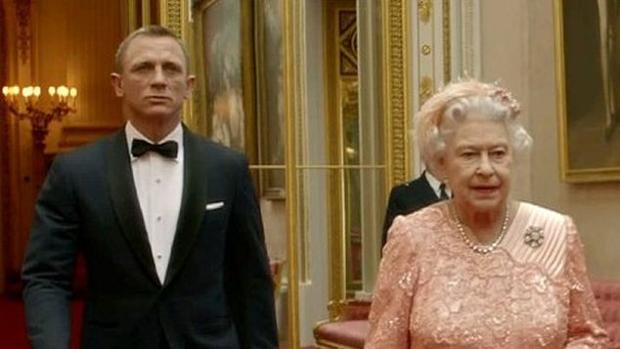 La condición que impuso la Reina Isabel II para hacer el cameo en la película de James Bond