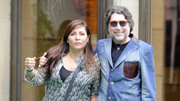 Joaquín Sabina se casa con Jimena Coronado tras dos décadas juntos