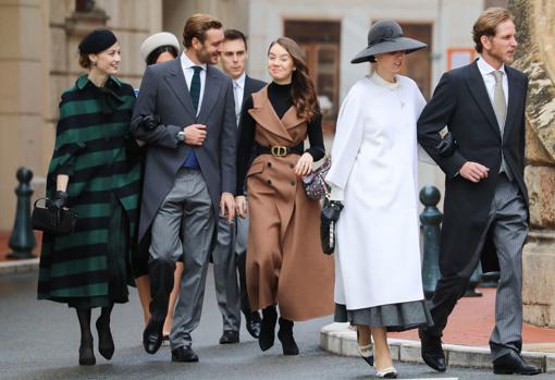 Beatrice Borromeo, Pierre Casiraghi, Louis Ducruet, Alexandra de Hanover, Tatiana Santo Domingo y Andrea Casiraghi