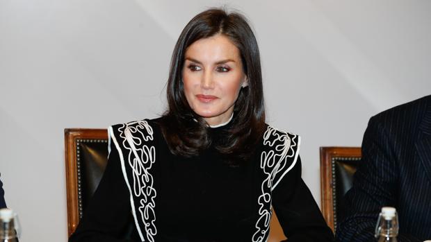 La Reina Letizia estrena jersey de sello español