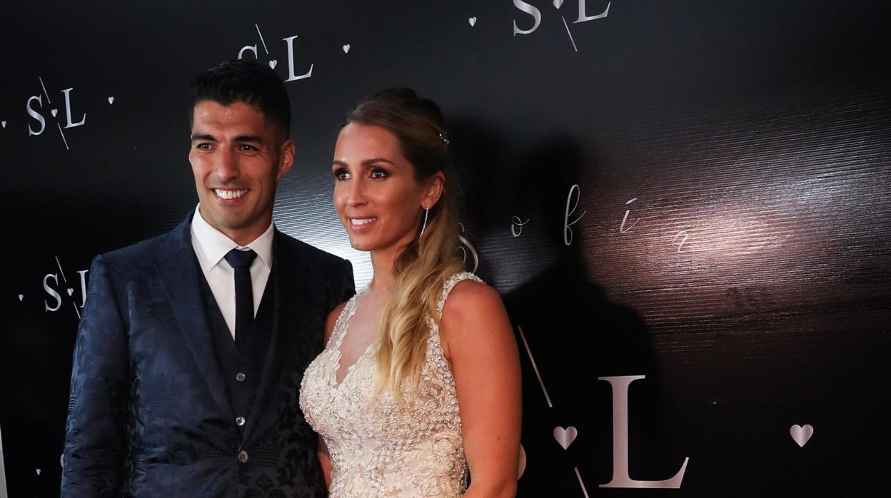 Luis Suárez y Sofía Balbi, durante la renovación de sus votos matrimoniales