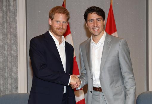 Harry de Inglaterra y Justin Trudeau en un encuentro en Toronto. en 2017