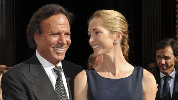 La despedida «online» de Julio Iglesias a su suegra: «Gracias por tantas cosas»