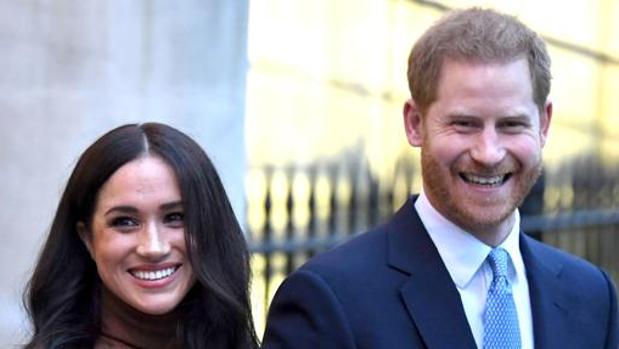 La biografía de Harry y Meghan Markle que hace tambalear al Palacio de Buckingham