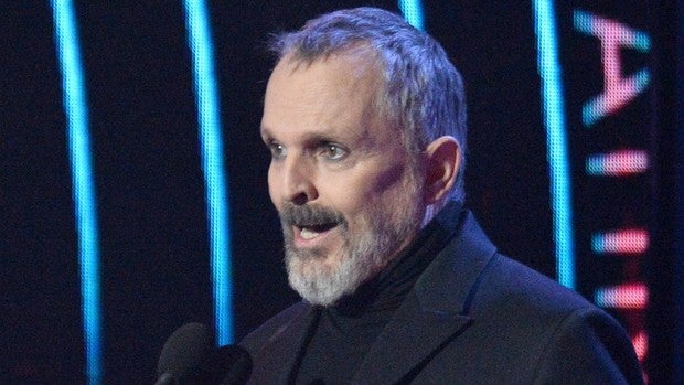 Miguel Bosé ataca a Pedro Sánchez por «macabro y supremacista»