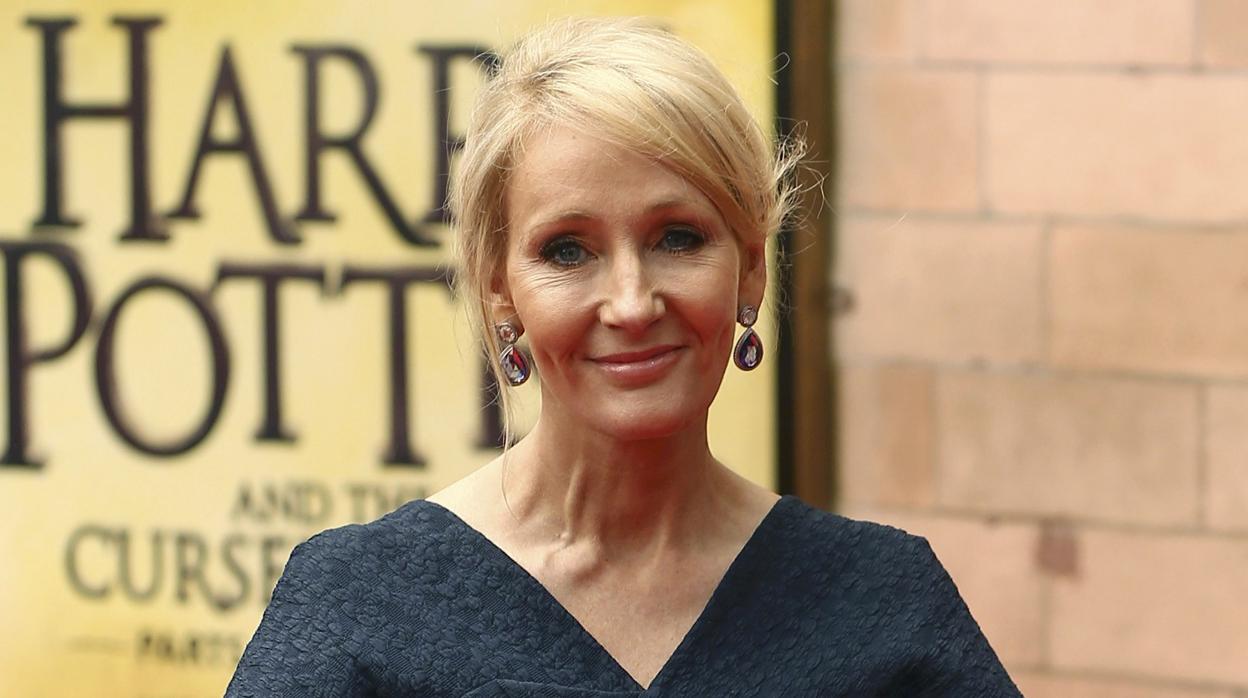 Conmoción porque el exmarido de JK Rowling reconoce haberle pegado pero no se arrepiente