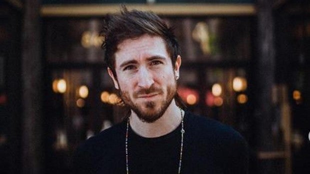 Nicholas Petricca, vocalista de Walk the Moon, anuncia su bisexualidad