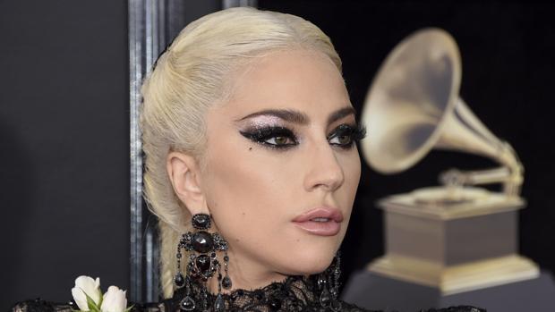 Lady Gaga revela que toma antipsicóticos por su salud mental