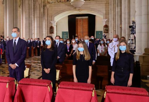 La Familia Real, en el funeral de la Catedral de La Almudena