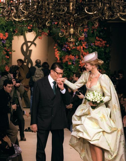 En la despedida de YSL (2002)