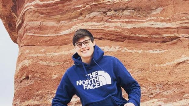 Muere a los 19 años el «youtuber» Landon Clifford tras convertirse en padre por segunda vez