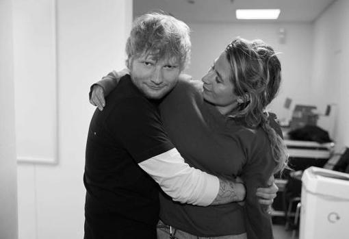 Ed Sheeran anuncia con emoción el nacimiento de su primera hija