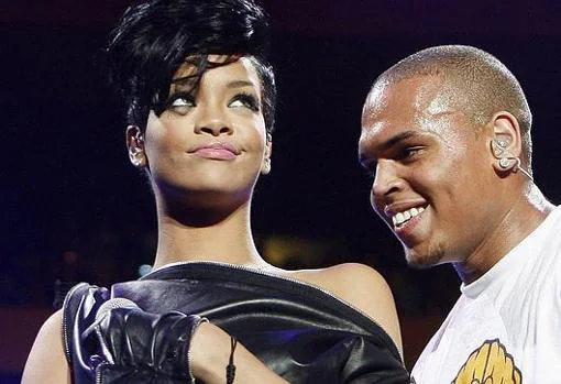 Rihanna confiesa que sigue amando a Chris Brown pese a la paliza que le dio y no descarta una reconciliación
