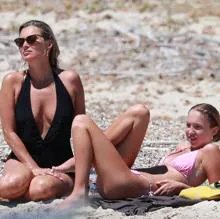 Kate Moss con su hija, Lila Grace, el pasado agosto en Ibiza