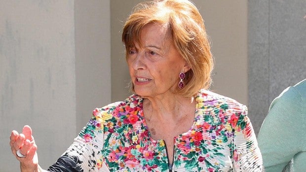 El tremendo enfado de María Teresa Campos tras leer que estaba ahogada por las deudas